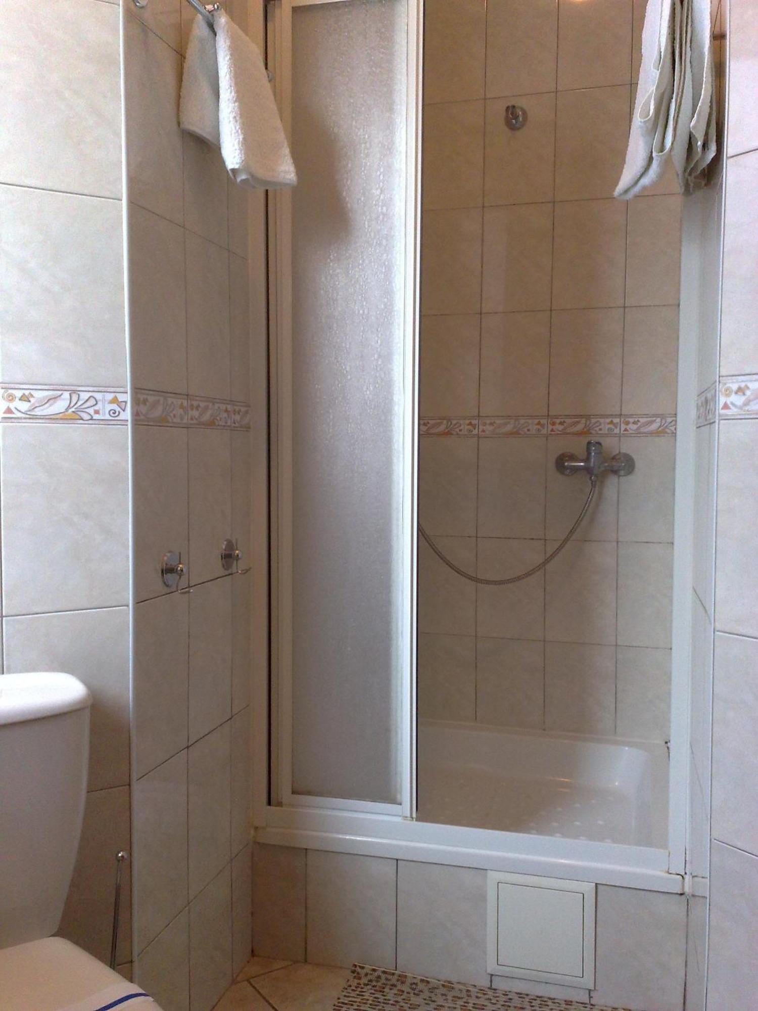 Prague Hotel Zaporizhia Екстериор снимка