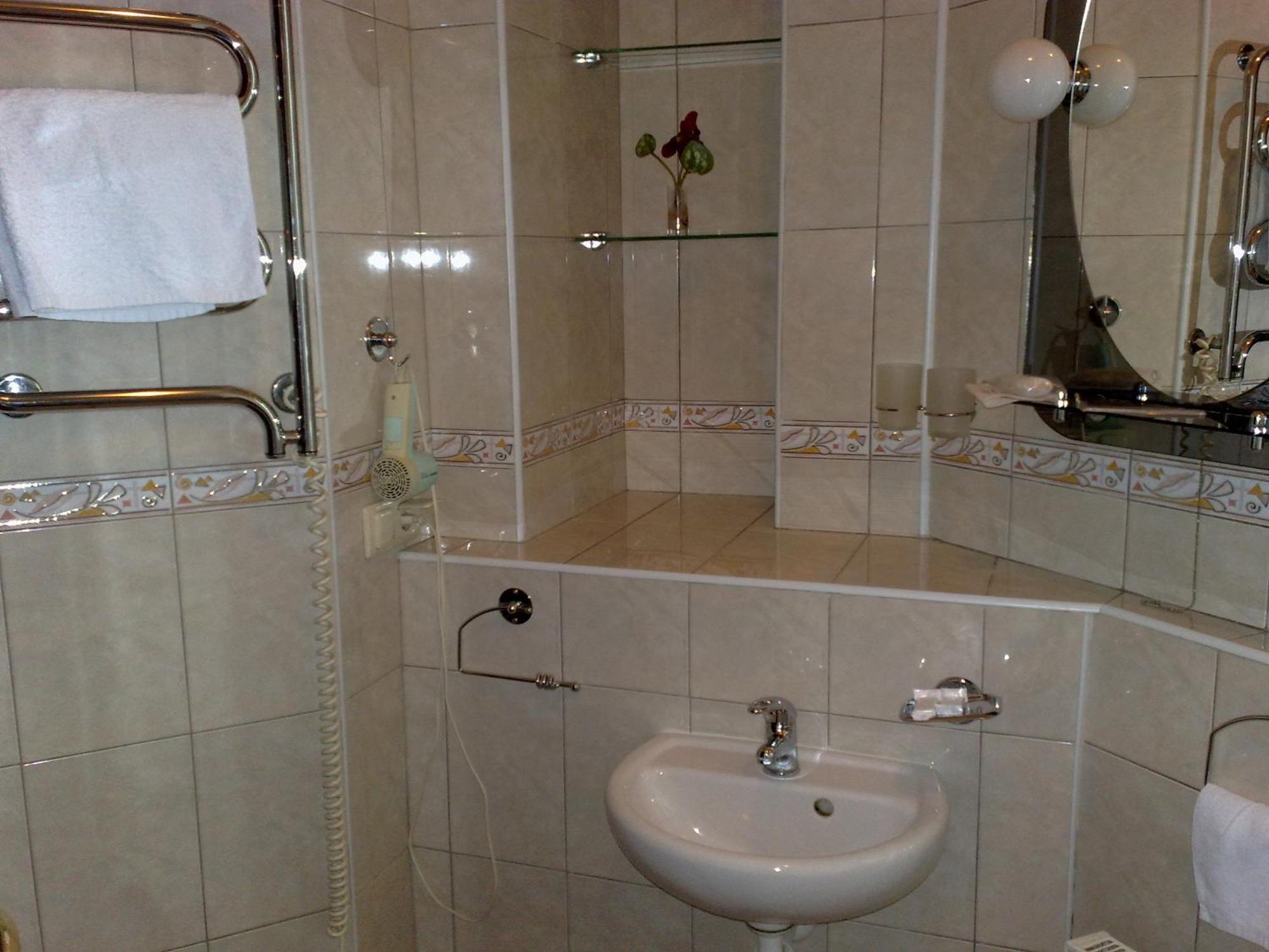 Prague Hotel Zaporizhia Екстериор снимка