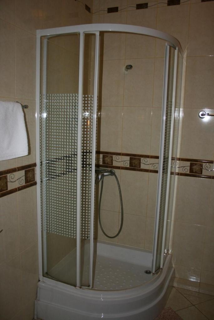 Prague Hotel Zaporizhia Екстериор снимка