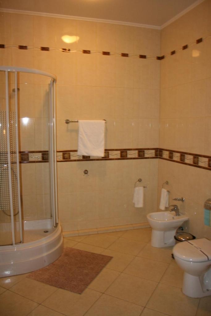 Prague Hotel Zaporizhia Екстериор снимка